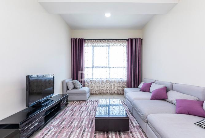 Fully Furnished | Vacant Apt with Park View photo 2