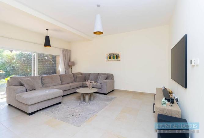106392193 - Property Image 3