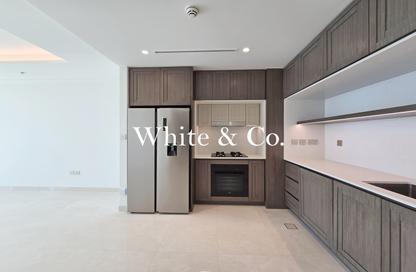 Apartment - 2 Bedrooms - 2 Bathrooms for rent in Palace Beach Residence Tower 1 - Palace Beach Residence - EMAAR Beachfront - Dubai Harbour - Dubai