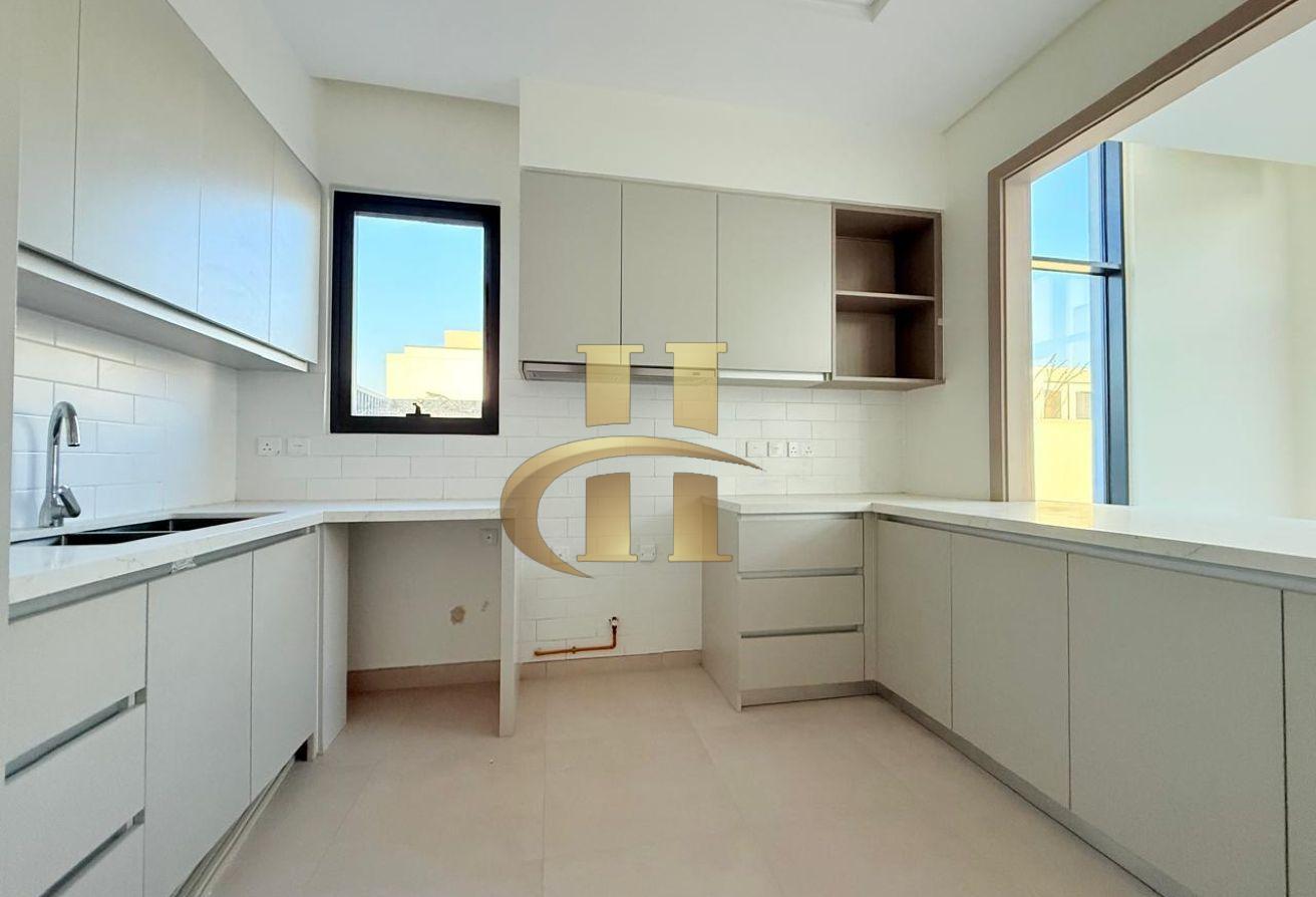 Stylish Modern living-corner townhouse | Book Now photo 10