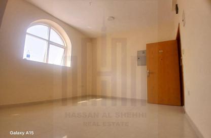 Apartment - 1 - 2 for rent in Muwailih Building - Muwaileh - Sharjah