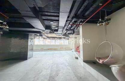 Retail - Studio for rent in Bay Central Tower Central - Bay Central - Dubai Marina - Dubai
