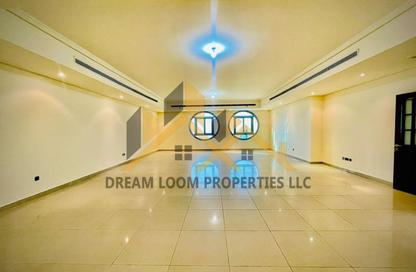 Apartment - 3 - 5 for rent in Silver Wave Tower - Al Mina - Abu Dhabi