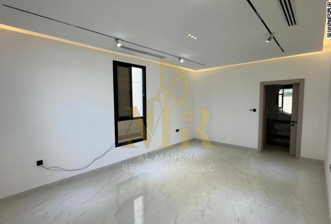 55755611 - Property Image 2