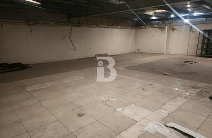 Shop - Studio for rent in Bay Central - Dubai Marina - Dubai