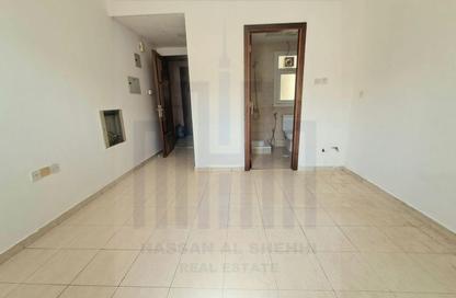 Apartment - Studio - 1 for rent in Fire Station Road - Muwaileh - Sharjah