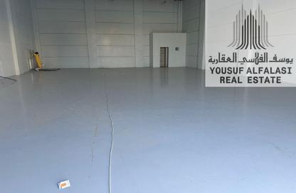 Warehouse - Studio - 2 Bathrooms for rent in Umm Al Thuoob - Umm Al Quwain