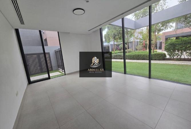 71128235 - Property Main Image