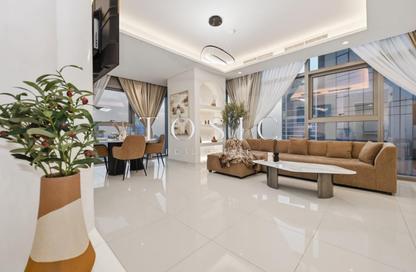 Apartment - 2 - 3 for sale in Paramount Tower Hotel  and  Residences - Business Bay - Dubai