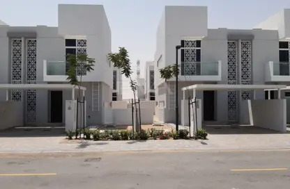 Townhouse - 3 Bedrooms - 4 Bathrooms for rent in Arabella Townhouses 2 - Arabella Townhouses - Mudon - Dubai