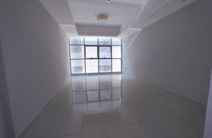 Apartment - 1 Bedroom - 2 Bathrooms for sale in Gulfa Towers - Al Rashidiya 1 - Al Rashidiya - Ajman