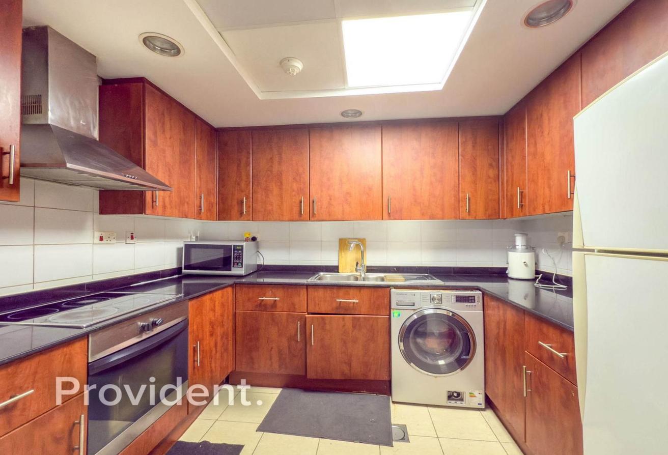 Spacious 3BR | Storage + Laundry | Large Balcony photo 16