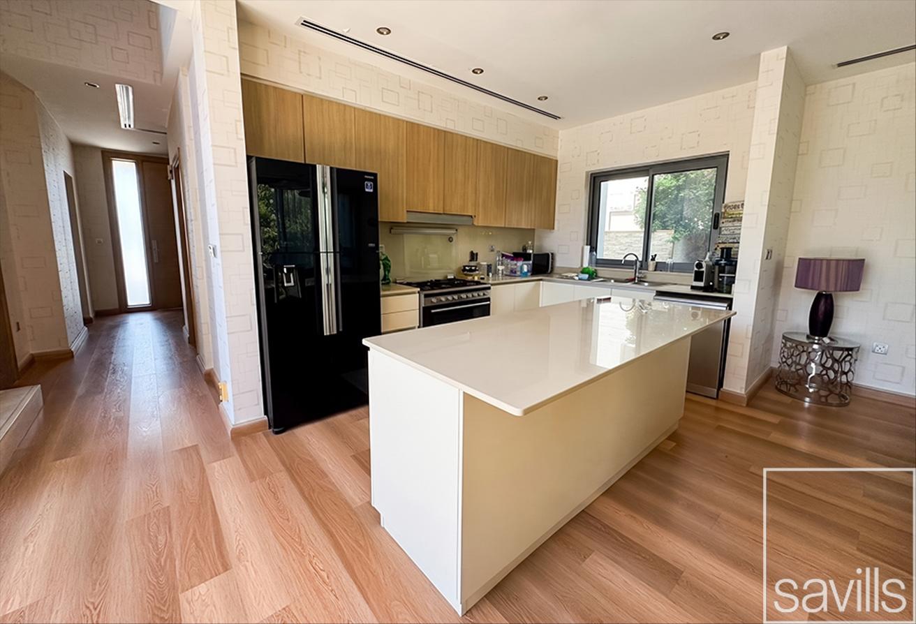 Massive Plot | Close to Mall | Upgraded photo 4