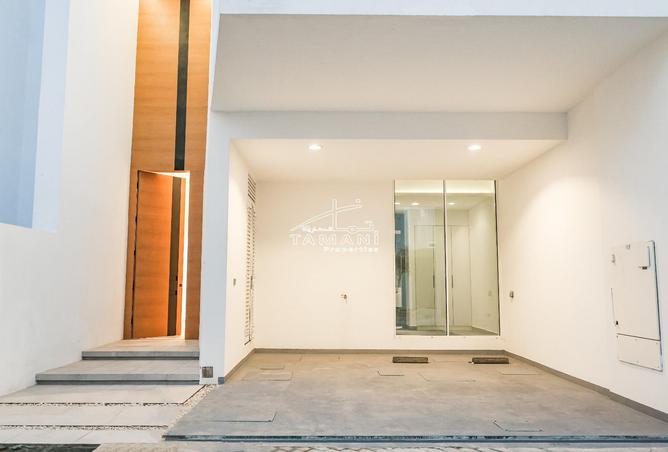 75019028 - Property Image 2