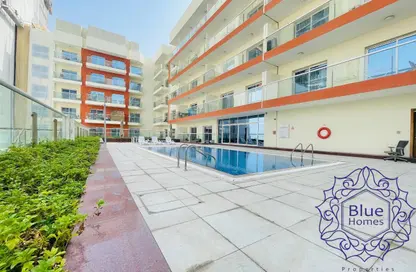 Apartment - 2 Bedrooms - 2 Bathrooms for rent in Royal JVC Building - District 10 - Jumeirah Village Circle - Dubai