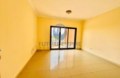 Apartment - 3 - 4 for rent in Garhoud Views - Al Garhoud - Dubai