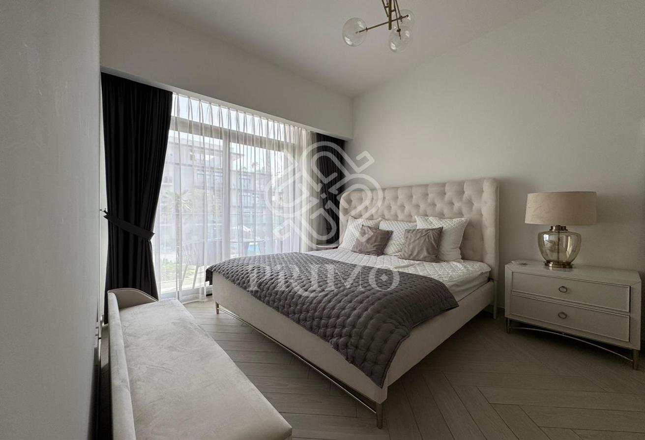 FULLY FURNISHED I POOL VIEW I VACANT MID AUGUST photo 4