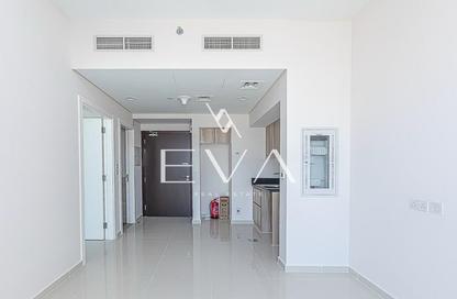 Apartment - 1 - 1 for sale in Golf Vita A - Golf Vita - Damac Hills - Dubai