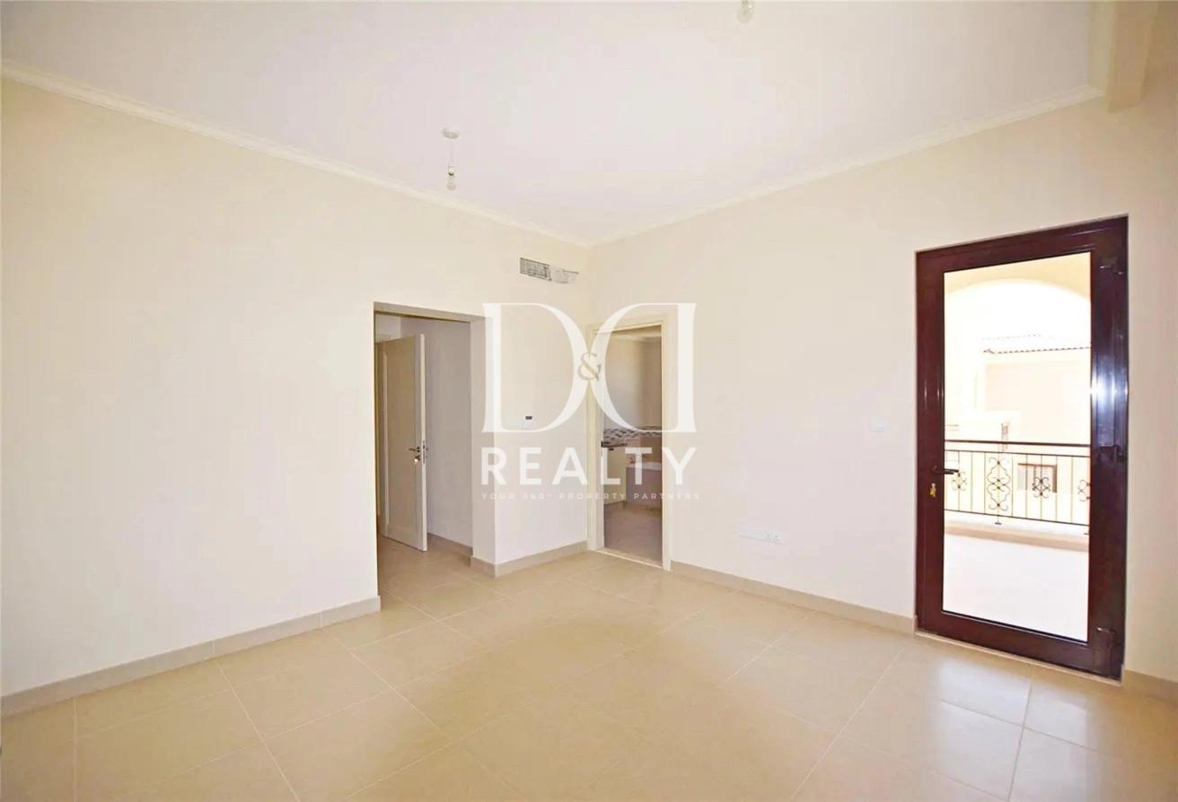 Available March | 4+ Maids | Next to Amenities photo 6