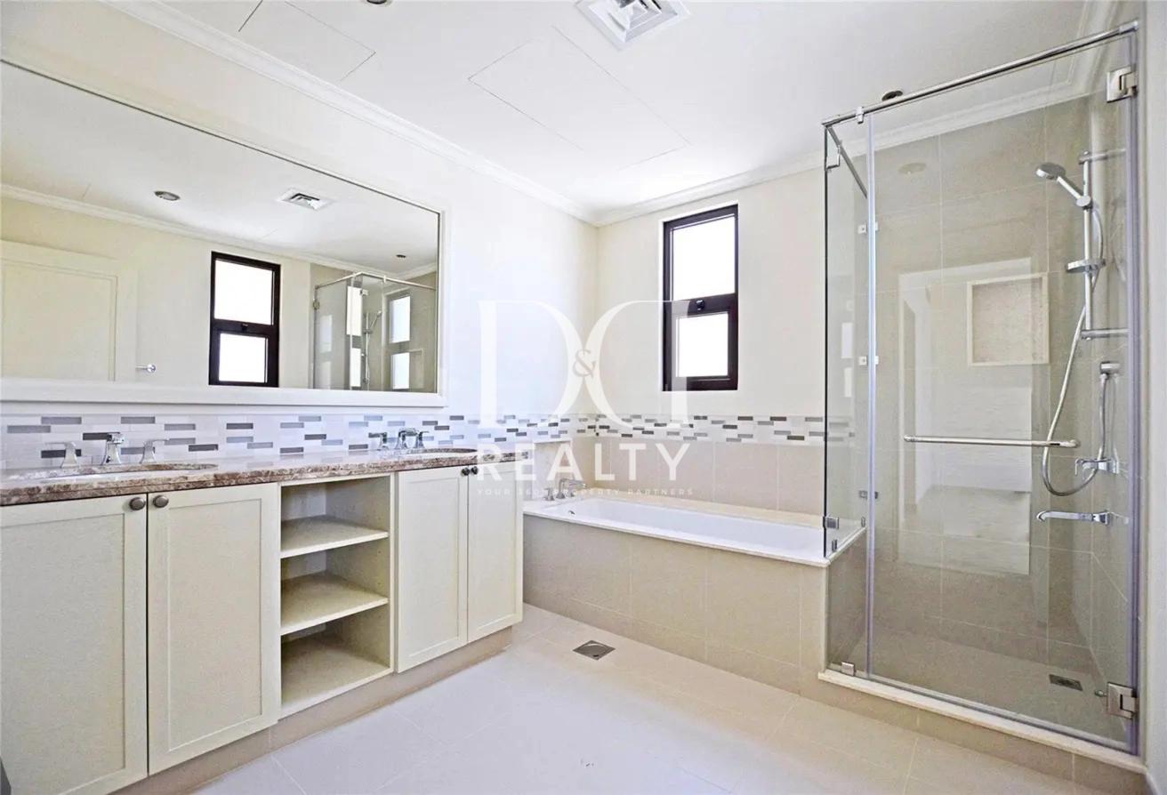 Available March | 4+ Maids | Next to Amenities photo 7