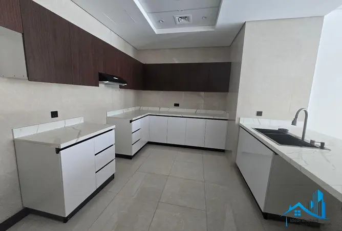 151942807 - Property Image 3