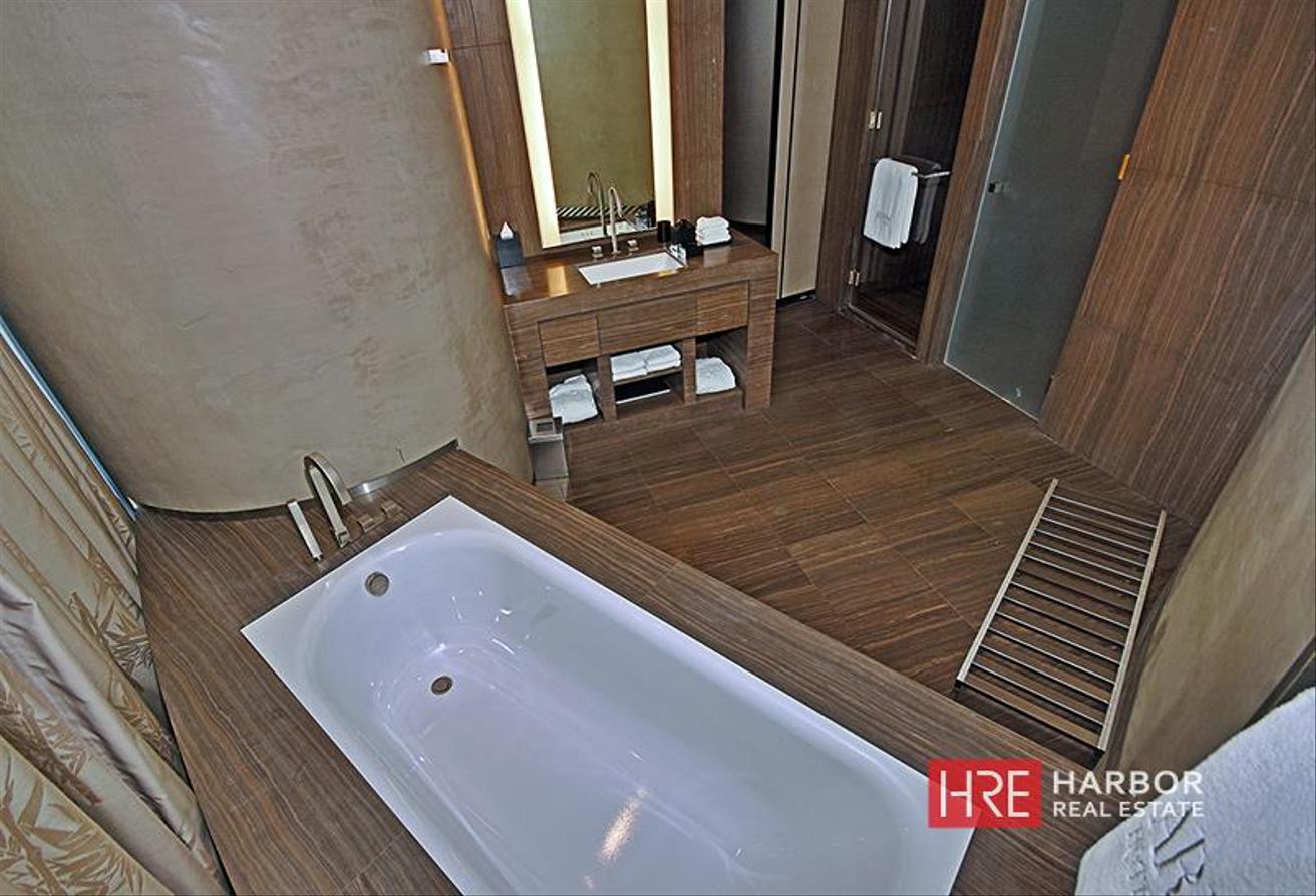 Full Fountain View | High Floor | Luxury Living photo 9