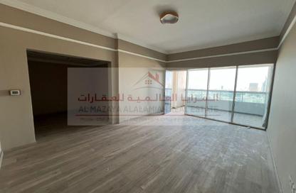 Apartment - 3 Bedrooms - 3 Bathrooms for sale in Beach Tower 1 - Al Khan Lagoon - Al Khan - Sharjah