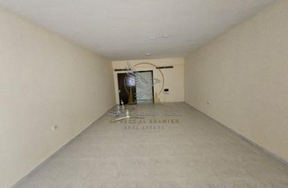 Apartment - 3 - 3 for rent in Al Majaz 1 - Al Majaz - Sharjah