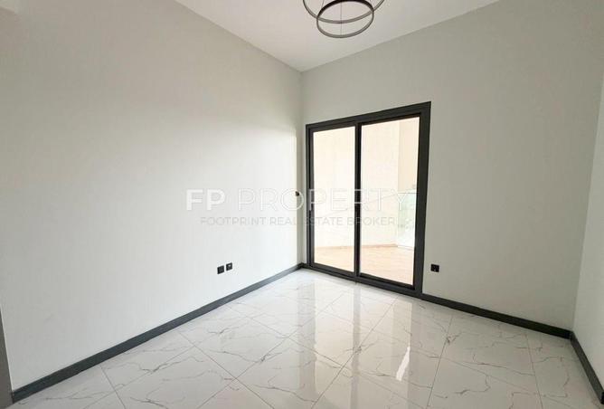 101718979 - Property Image 3