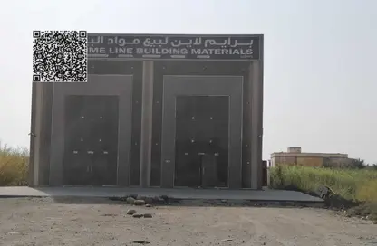 مستودع - استوديو - 3 حمامات للايجار في شمال جلفار - رأس الخيمة