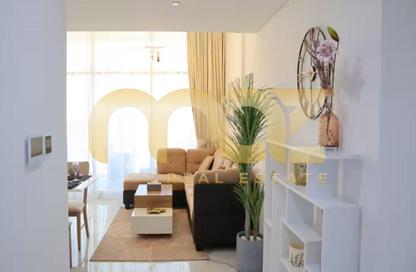 Apartment - 2 Bedrooms - 2 Bathrooms for rent in Oasis 1 - Oasis Residences - Masdar City - Abu Dhabi