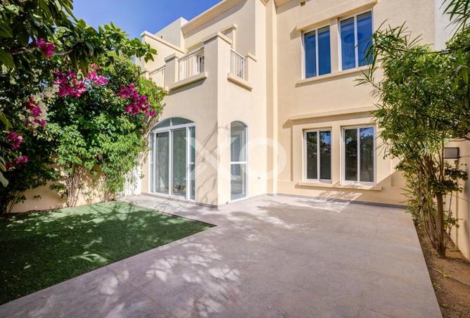 74242186 - Property Image 3