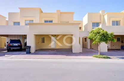 Villa - 3 Bedrooms - 4 Bathrooms for rent in Forat - The Lakes - Dubai