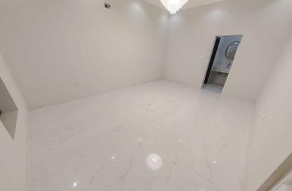 Villa - 4 - 6 for rent in Al Zaheya Gardens - Al Zahya - Ajman