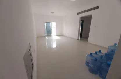 Apartment - 2 Bedrooms - 3 Bathrooms for rent in Al Rashidiya 2 - Al Rashidiya - Ajman