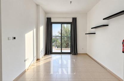 Apartment - 2 - 2 for rent in Hayat Boulevard 1A - Hayat Boulevard 1 - Hayat Boulevard - Town Square - Dubai
