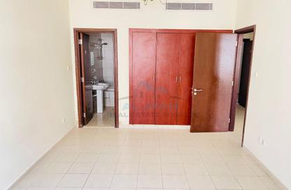 Apartment - Studio - 1 Bathroom for rent in Building T05 - Spain Cluster - International City - Dubai
