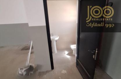 Warehouse - Studio - 1 for rent in Umm Al Thuoob - Umm Al Quwain
