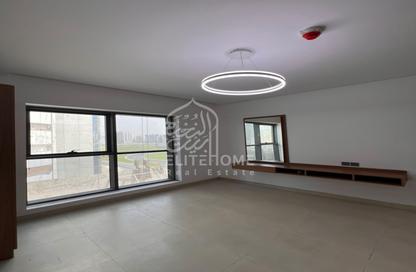 Apartment - 2 Bedrooms - 4 Bathrooms for sale in Al Teneiji Tower - Al Mamzar - Sharjah - Sharjah Apartment - 2 Bedrooms - 4 Bathrooms for sale in Al Teneiji Tower - Al Mamzar - Sharjah - Sharjah