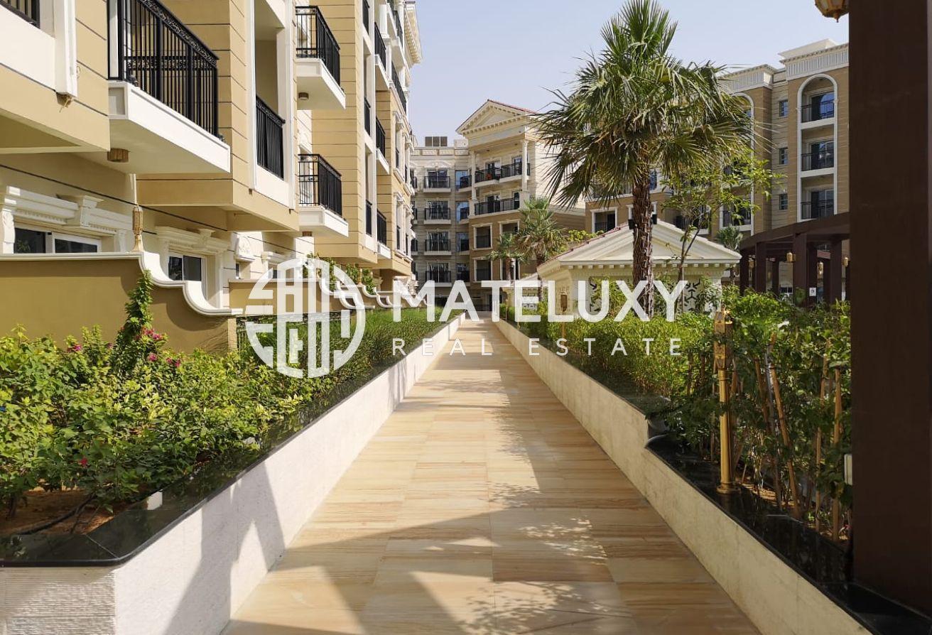 Fully Furnished studio with Pool View in Resortz photo 4