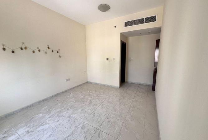 65194390 - Property Image 3