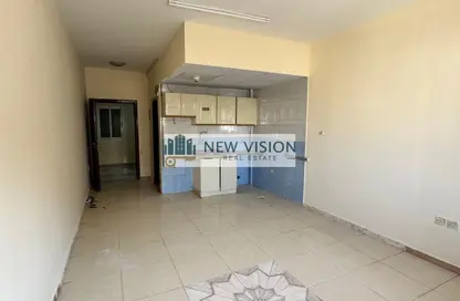 Apartment - Studio - 1 Bathroom for rent in Al Qulaya'ah - Al Sharq - Sharjah