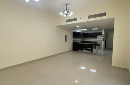 Apartment - 1 Bedroom - 2 Bathrooms for rent in Infinity Building - Sheikh Zayed Road - Dubai Apartment - 1 Bedroom - 2 Bathrooms for rent in Infinity Building - Sheikh Zayed Road - Dubai