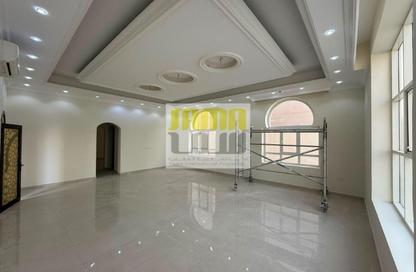 Villa - 4 Bedrooms - 7 Bathrooms for rent in Madinat Al Riyad - Abu Dhabi