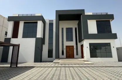 Villa - 6 Bedrooms for rent in Madinat Al Riyad - Abu Dhabi