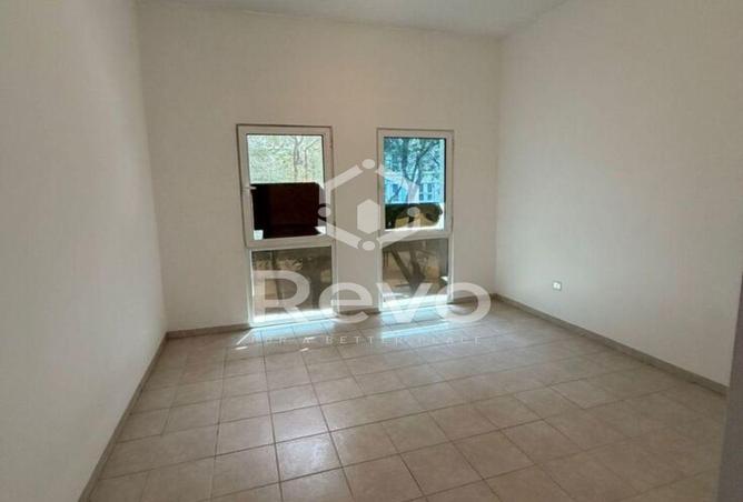 74234597 - Property Image 3