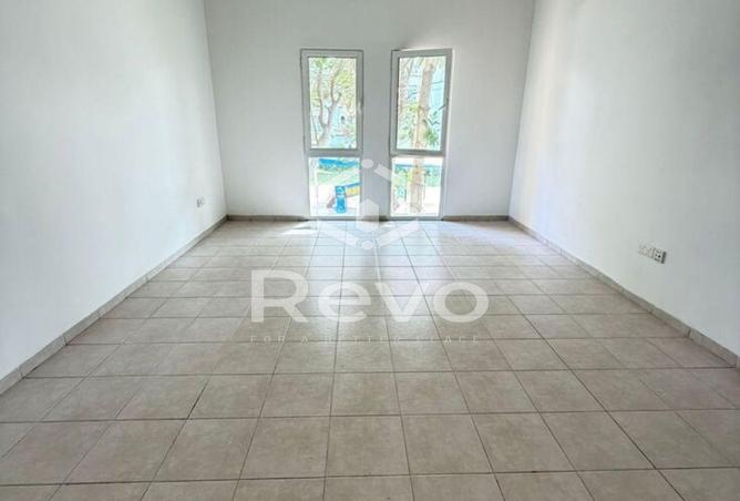 74234597 - Property Image 2