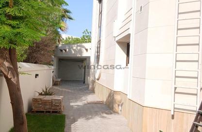Villa - 5 - 5 for rent in Umm Suqeim 1 - Umm Suqeim - Dubai
