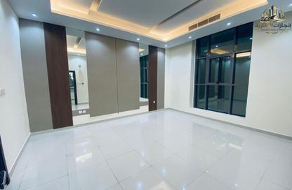 Villa - 4 Bedrooms - 6 Bathrooms for rent in Al Helio 2 - Al Helio - Ajman