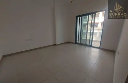 Half Floor - 2 Bedrooms - 2 Bathrooms for sale in Binghatti Point - Dubai Silicon Oasis - Dubai